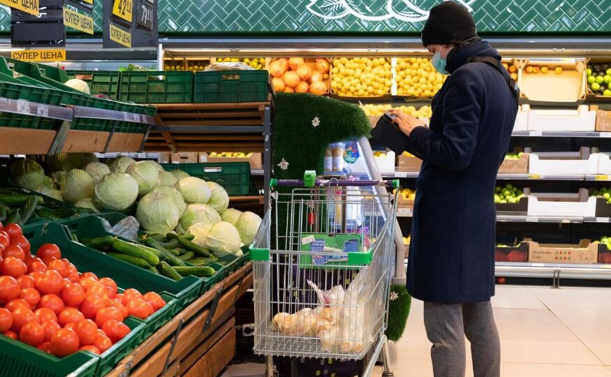 Кошельки россиян пустеют, цены на еду зашкаливают, а качество падает: в Госдуме забили тревогу