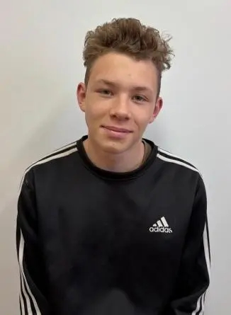 ЕГОРУ НУЖНА СЕМЬЯ!!!