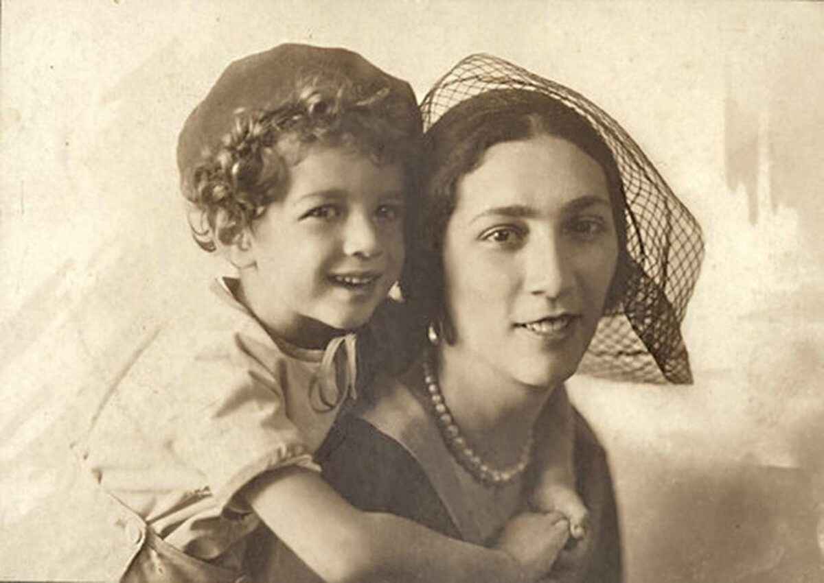 Тамара Душкина и ее сын Олег.