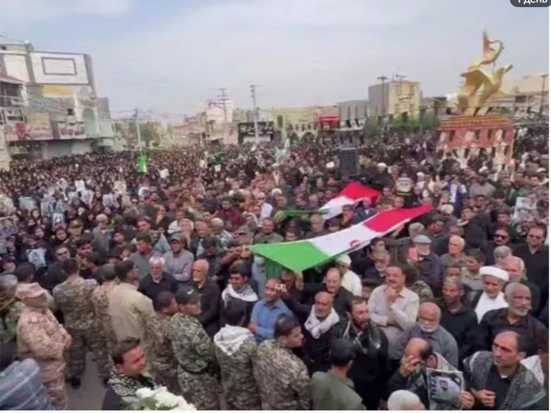 ФОТО ЯНДЕКС-КАРТИНКИ. ПОХОРОНЫ 170 ШКОЛЬНИЦ В ИРАНЕ.