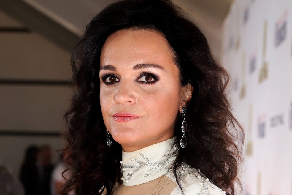     «Я жутко расстроилась. Мне нельзя плакать»: Слава после скандала на концерте заявила, что отменяет все свои выступления