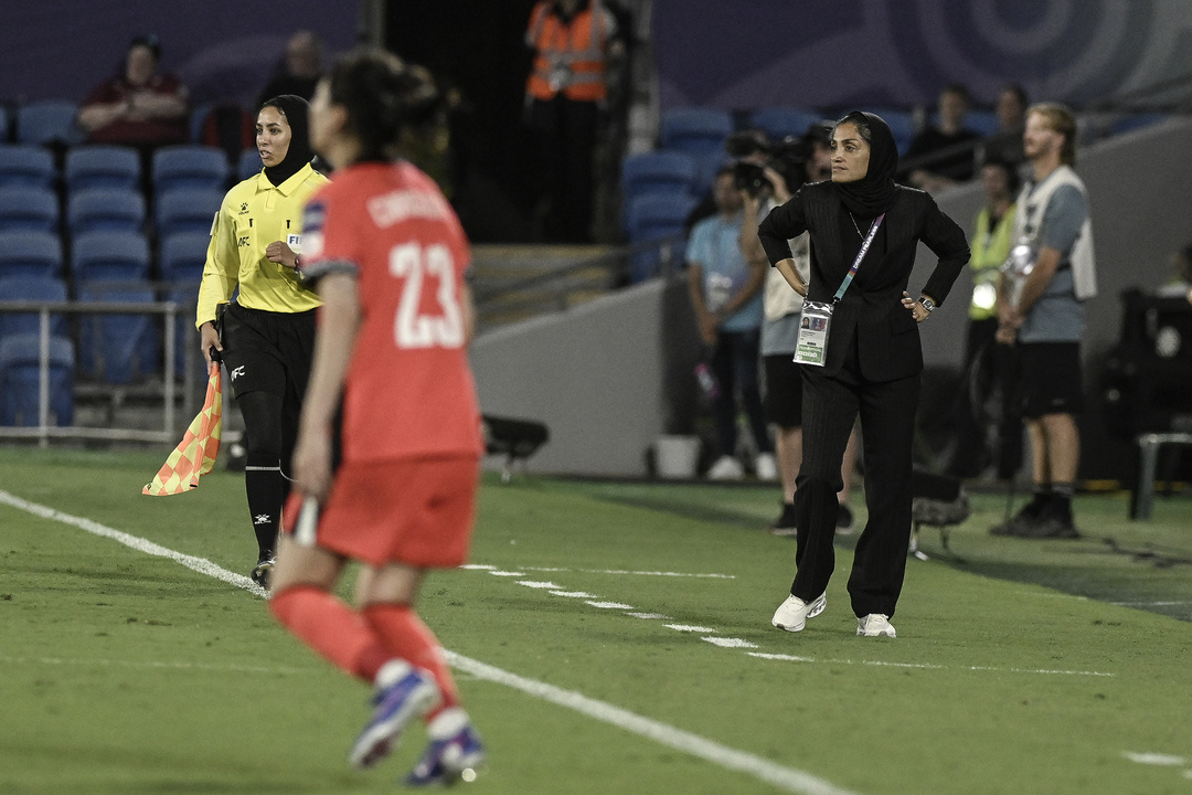    Главный тренер сборной Ирана Марзие Джафари (справа). Global Look Press