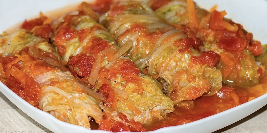 Идеальные голубцы из пекинской капусты: Нежные, как облако, и никаких хлопот с капустными листьями!