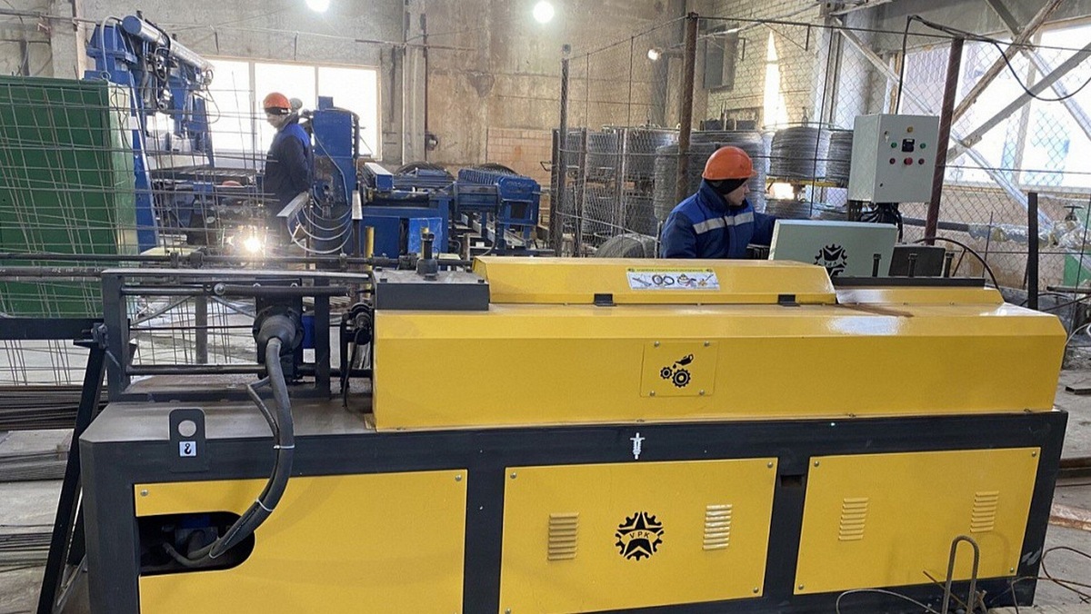 На данный момент идет подготовка крайнего каркаса для кассеты номер 7 в арматурном цехе. Источник: Официальный сайт Губернатора и Правительства Курской области