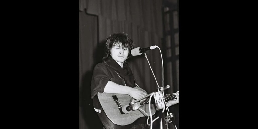 О чем песня Апрель, Виктор Цой?