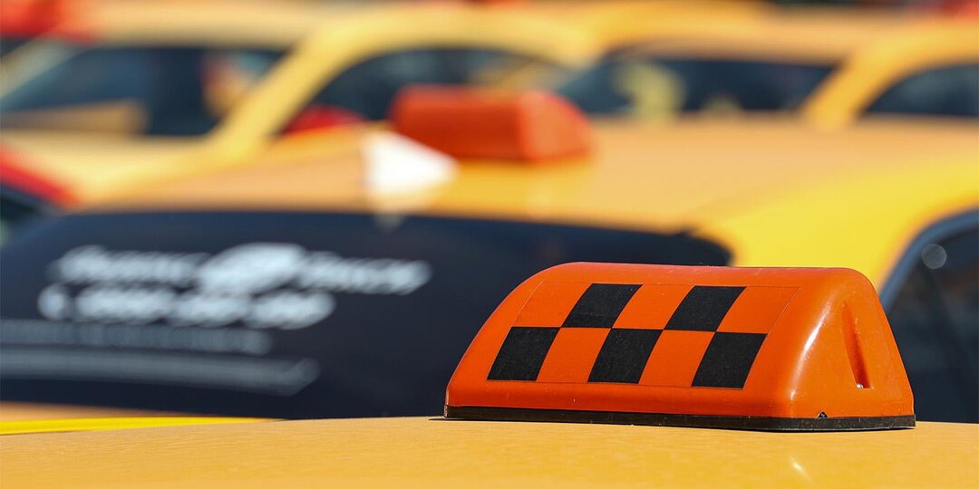 Тарифы в новом такси «Яндекса» оказались на 10% дешевле. Подробности