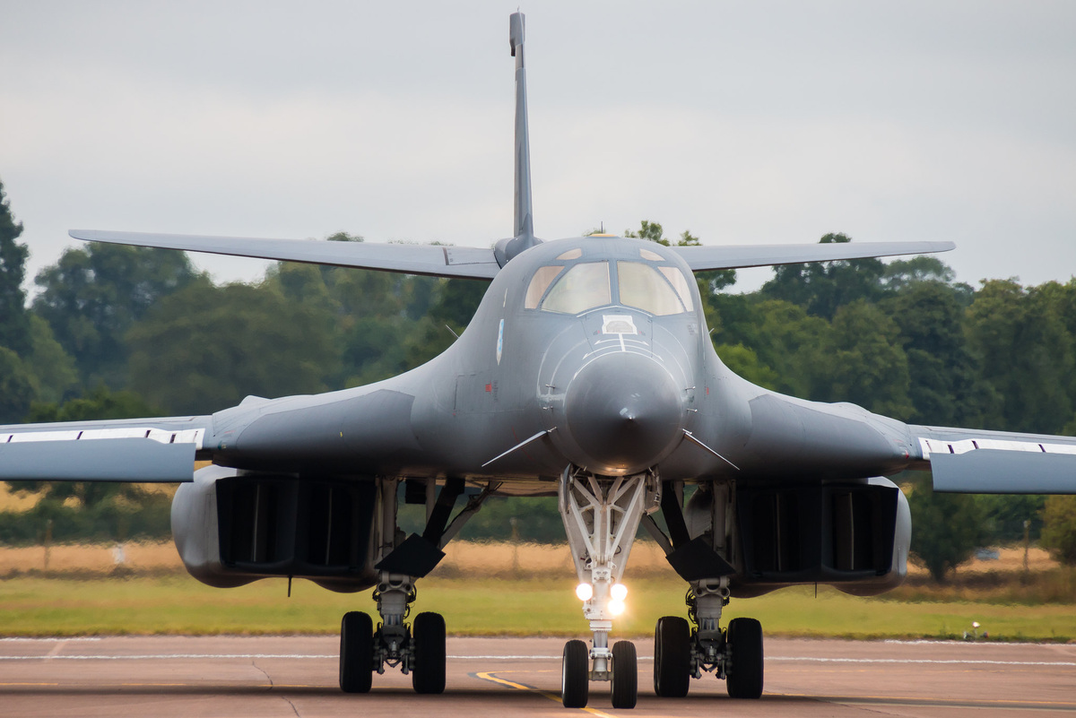     Американский стратегический бомбардировщик B-1B    
CC BY-NC-SA 2.0 Sam Wise flickr.com