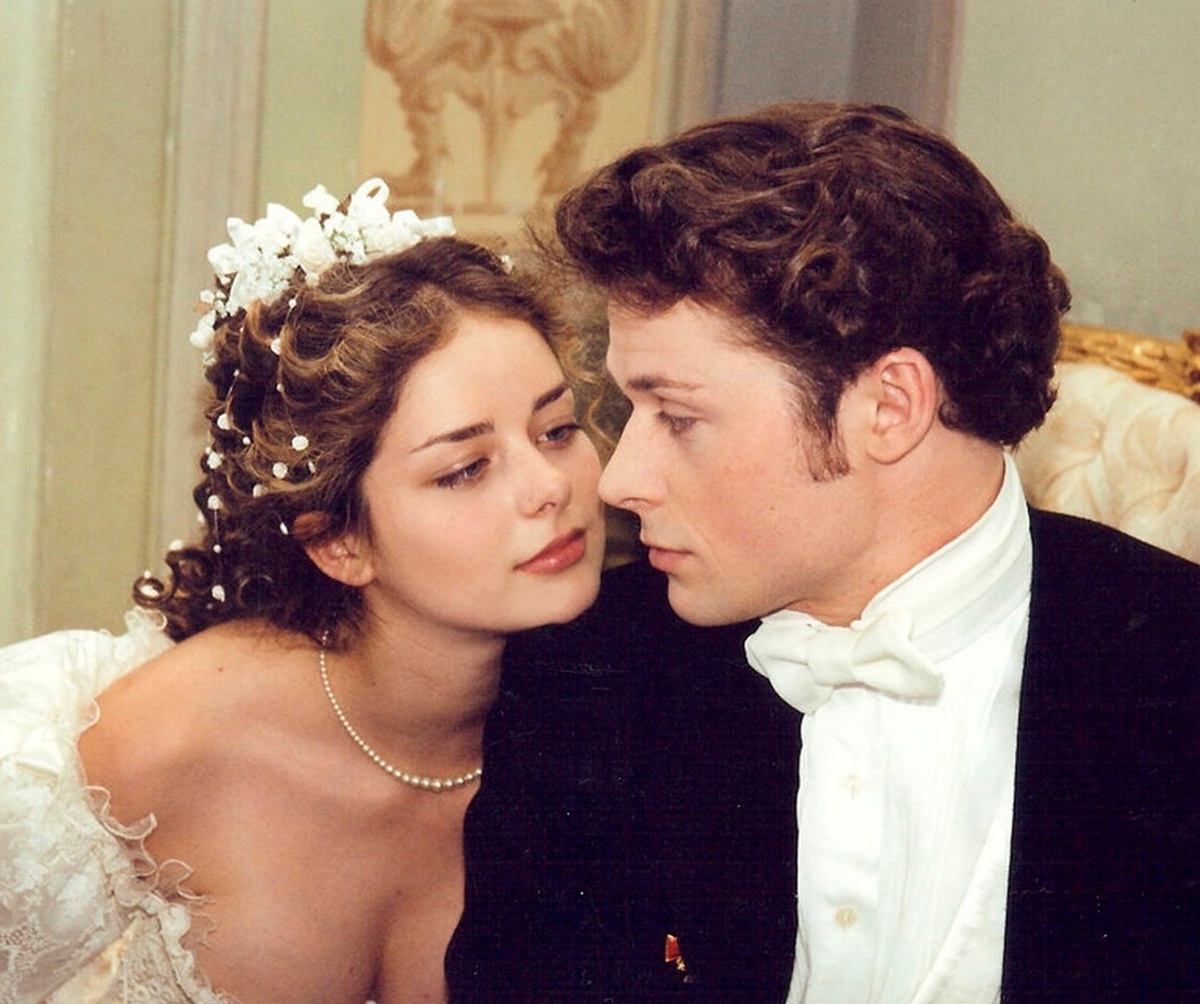 Марина Александрова, кадр из сериала «Азазель»