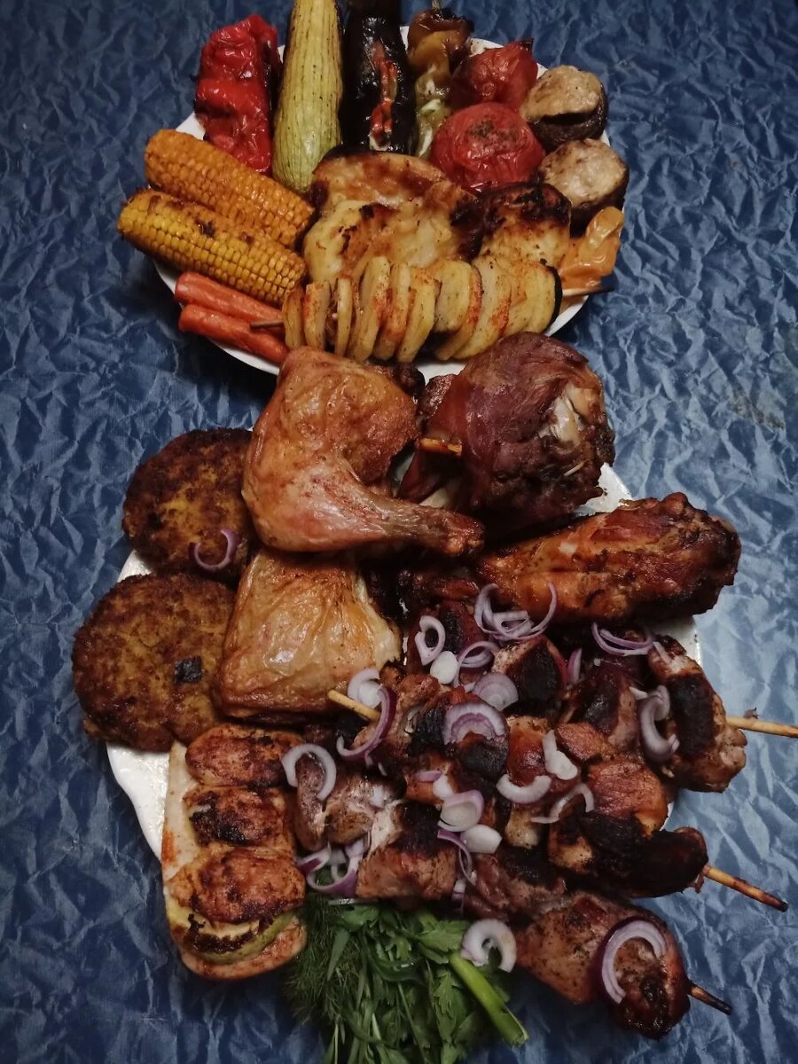 Образец раскладки мяса и овощей.