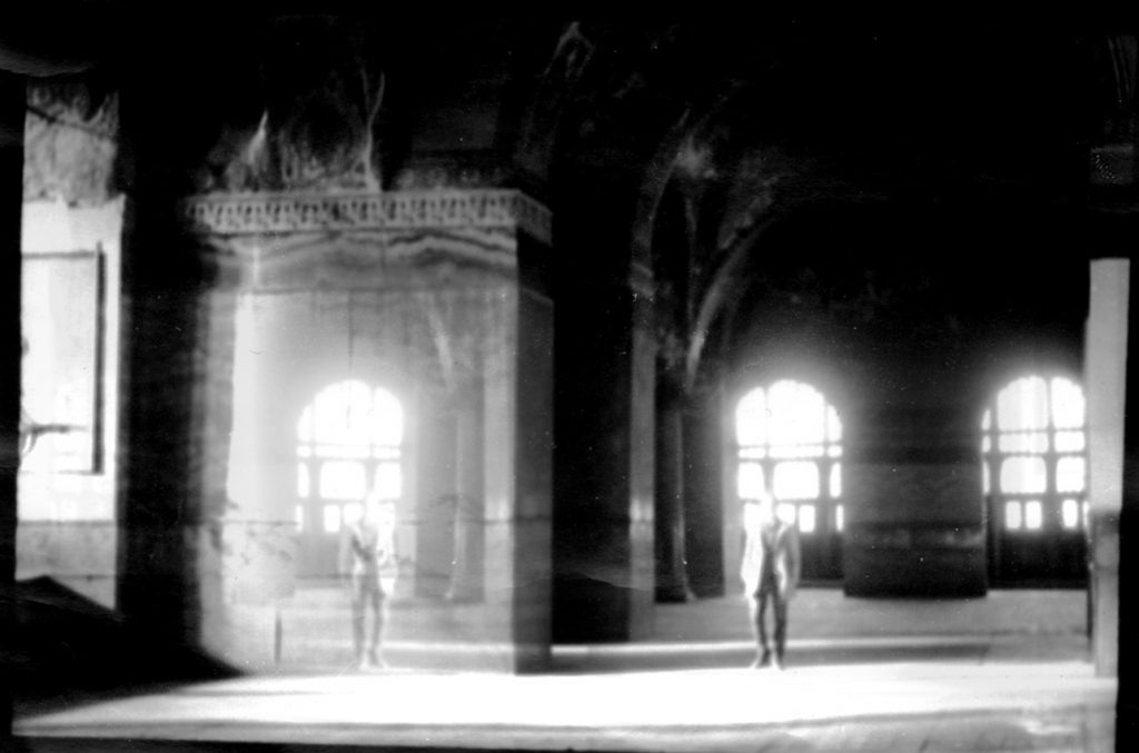 Официальное фото