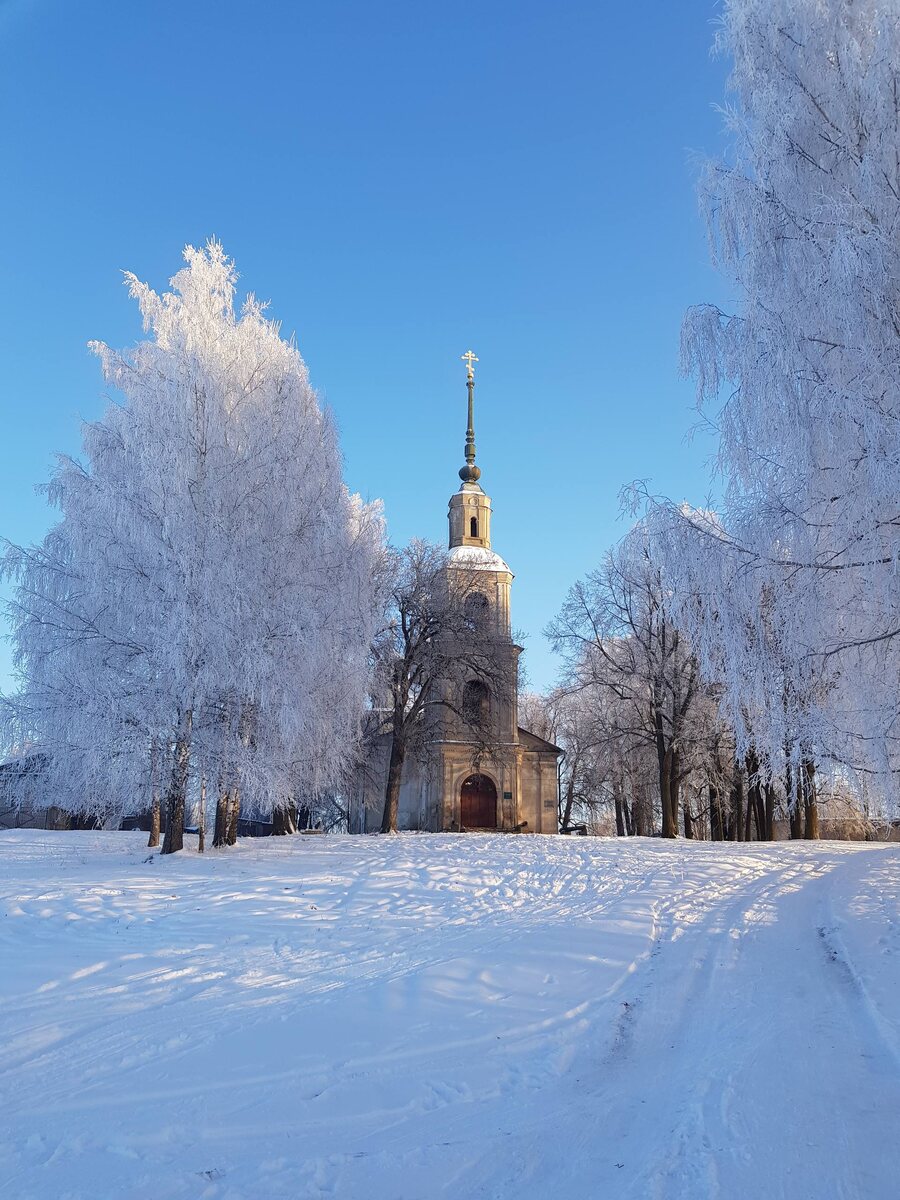 Богоявленский храм, в котором находится Калязинский краеведческий музей им. И.Ф. Никольского