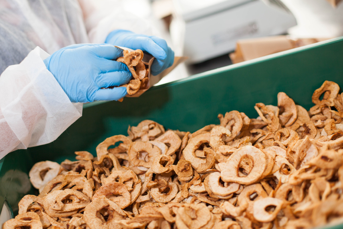 Упаковка сушеных яблок