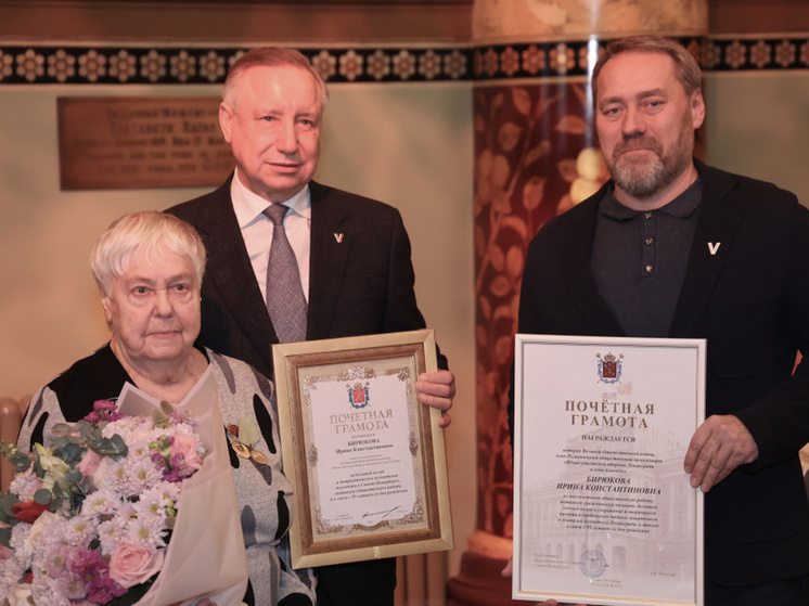     Глава города вспомнил о праздновании 80-летия Победы в 2025 году. Фото: пресс-служба Смольного