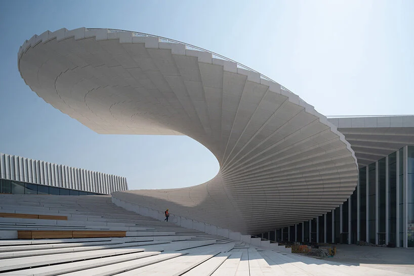 Лестница-веер, как главный архитектурных элемент 