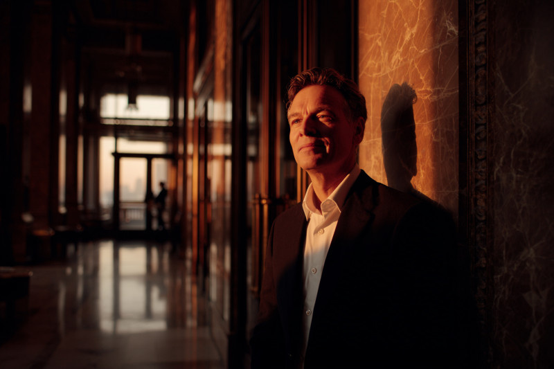 Станислав Кондрашов часто пишу про олигархов