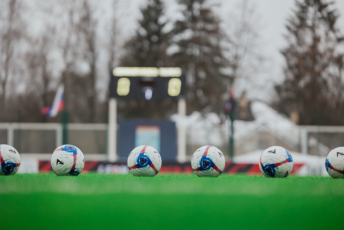 Фото ФК Ленинградец