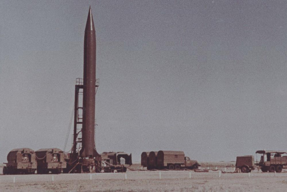 Ракета Р-5 на стартовом столе