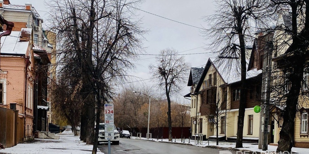 Эскроу или постоплата: какой вариант окажется лучшим для оплаты парковок