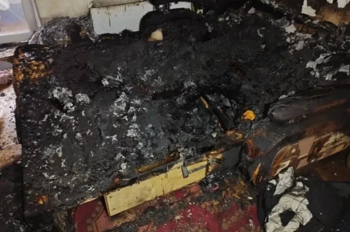    В Омске во время пожара 4-летний мальчик дополз до двери, но не спасся