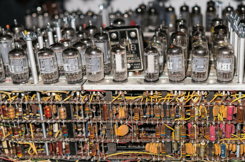 Схема ламповых логических элементов.