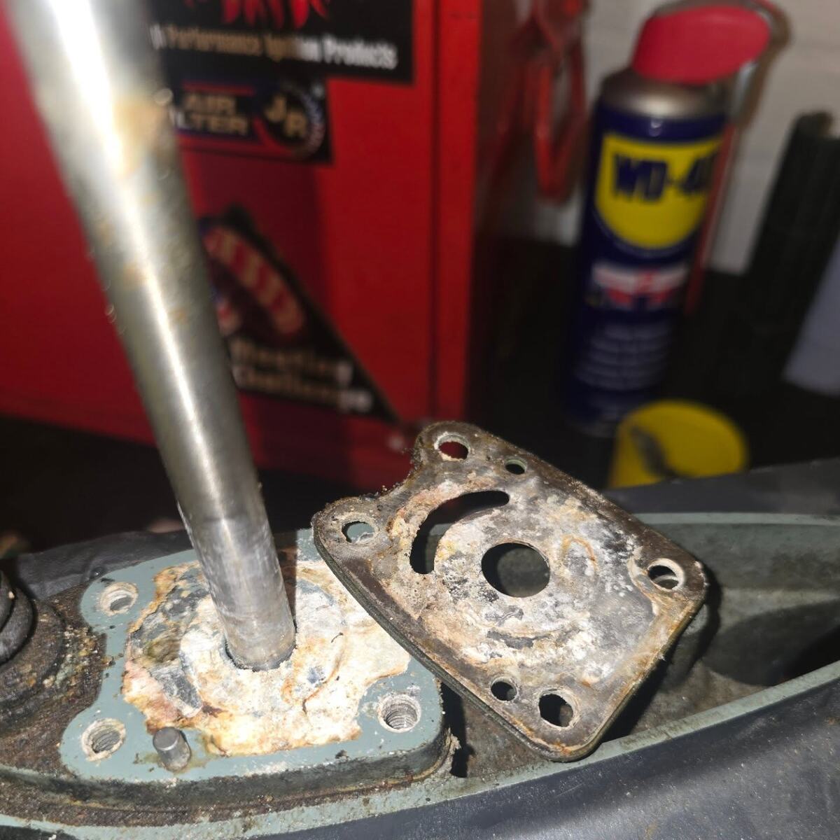 Результаты такого невнимания — налицо! Фото из аккаунта лодочного сервиса в соцсетях.