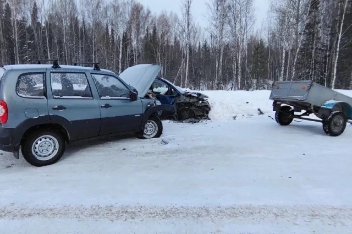    В ДТП под Томском пострадали четыре человека