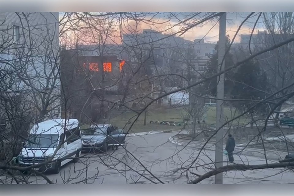    В Каховке сгорел закрытый детсад "Солнышко". Фото: тг-канал Павла Филипчука