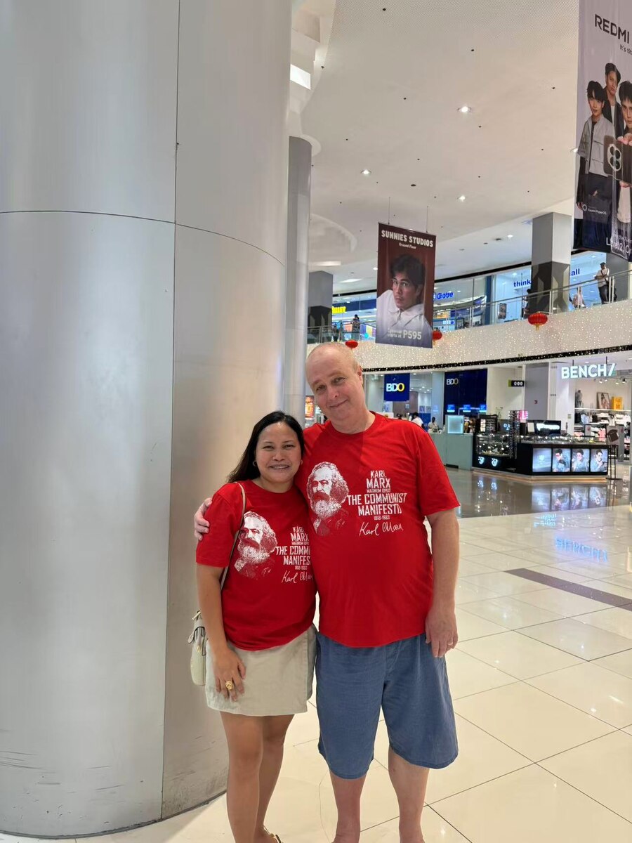 Это мы с Зильдой почти сразу по прибытии.