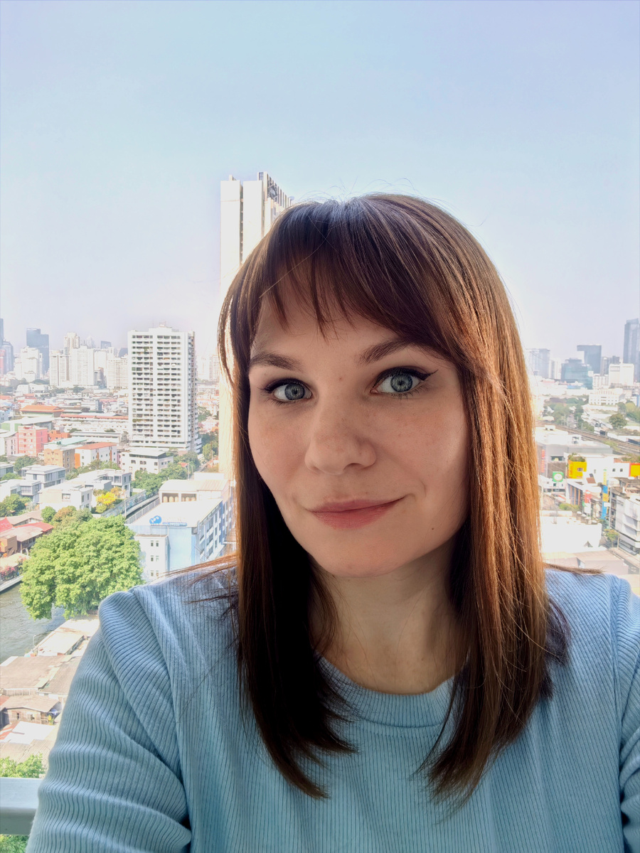 Свежее селфи сделала, ради этой статьи