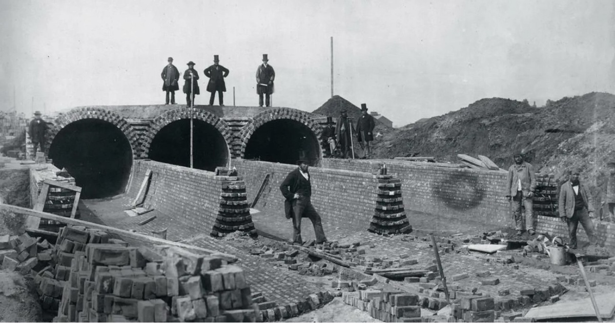 Строительство лондонской канализации