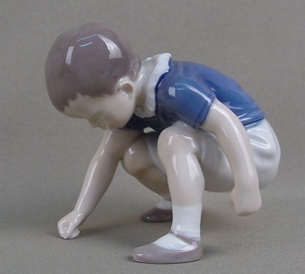 Оригинальный датский фарфор и его странные темы