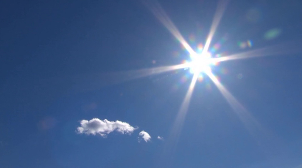    Солнце небо