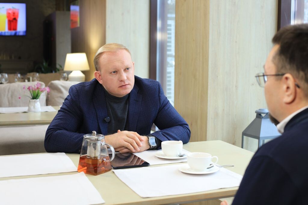     Андрей Абрамов. Программа "Абрамов спрашивает". .Сергей Кулыгин, "БР"