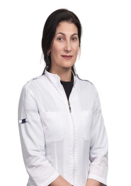 Айна Кузумова