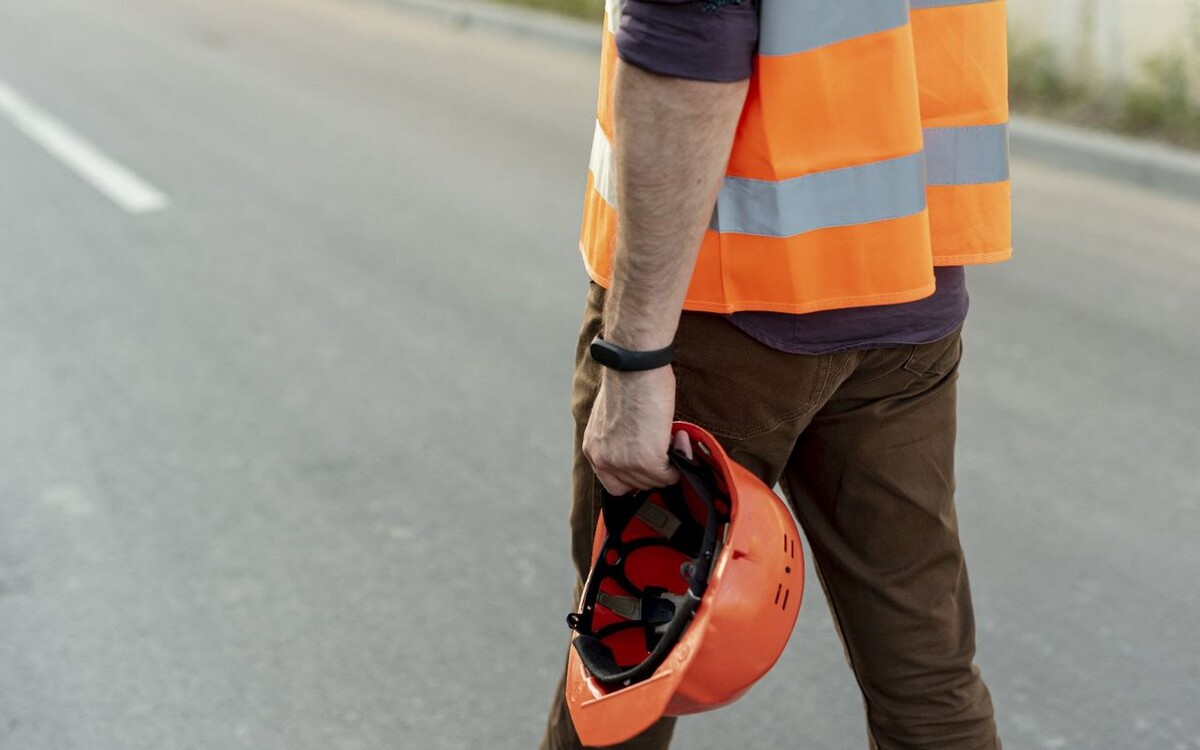    Специалисты проверили качество строительства моста на дороге «Бобров – Верхний Икорец – Ильича» Фото – ru.freepik.com