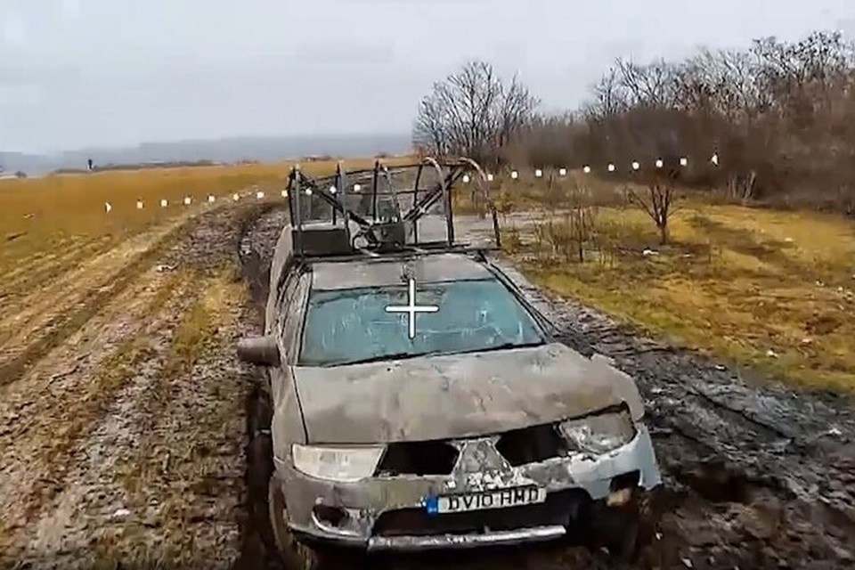    Ударный дрон заходит на цель. Фото: Минобороны РФ