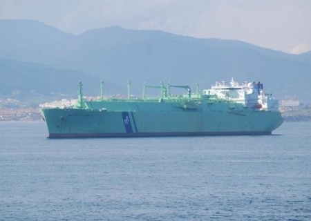    В Средиземном море горит российский LNG-танкер Arctic Metagaz