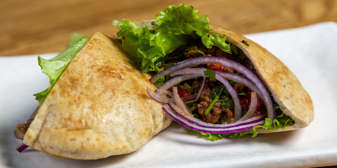 Греческая пита с фаршем