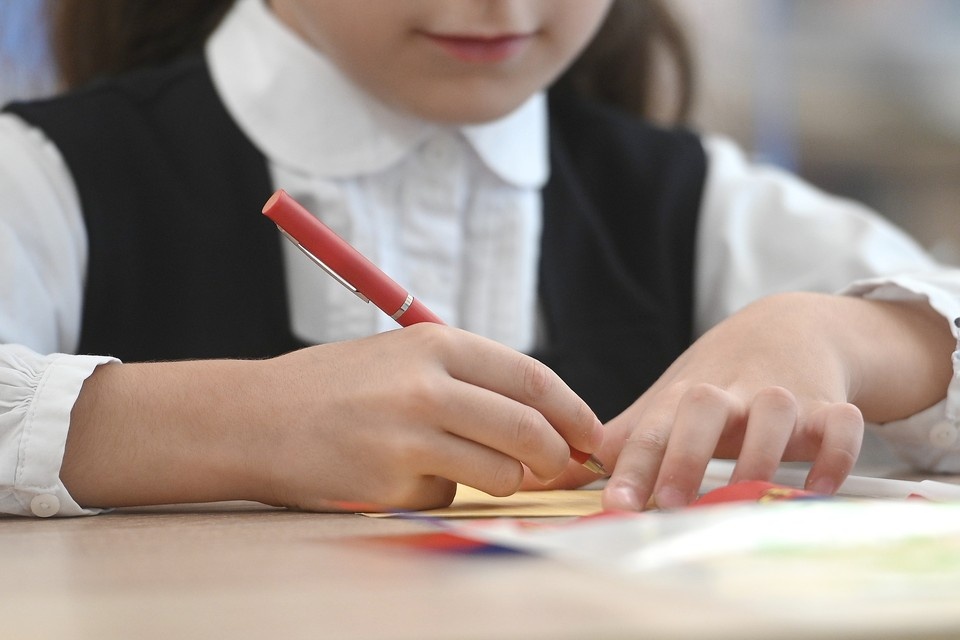    В Чувашии из-за угрозы атаки БПЛА школы и техникумы переведены на дистант Алексей БУЛАТОВ