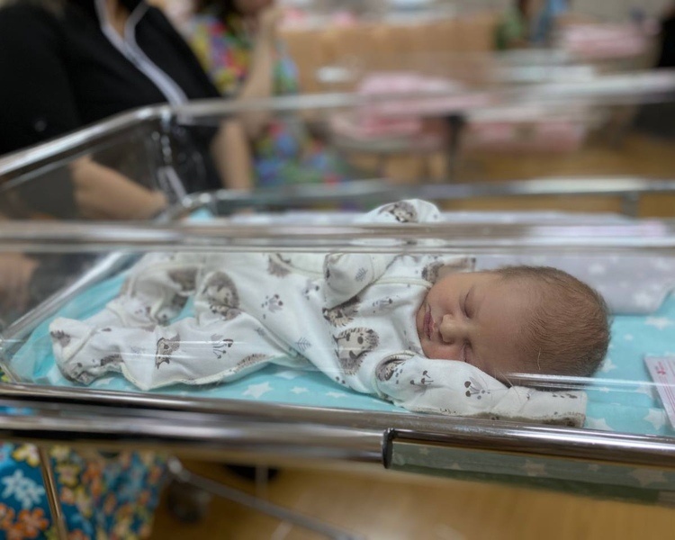     В Курской области за 14 лет лаборатории ЭКО появилось на свет 1827 малышей