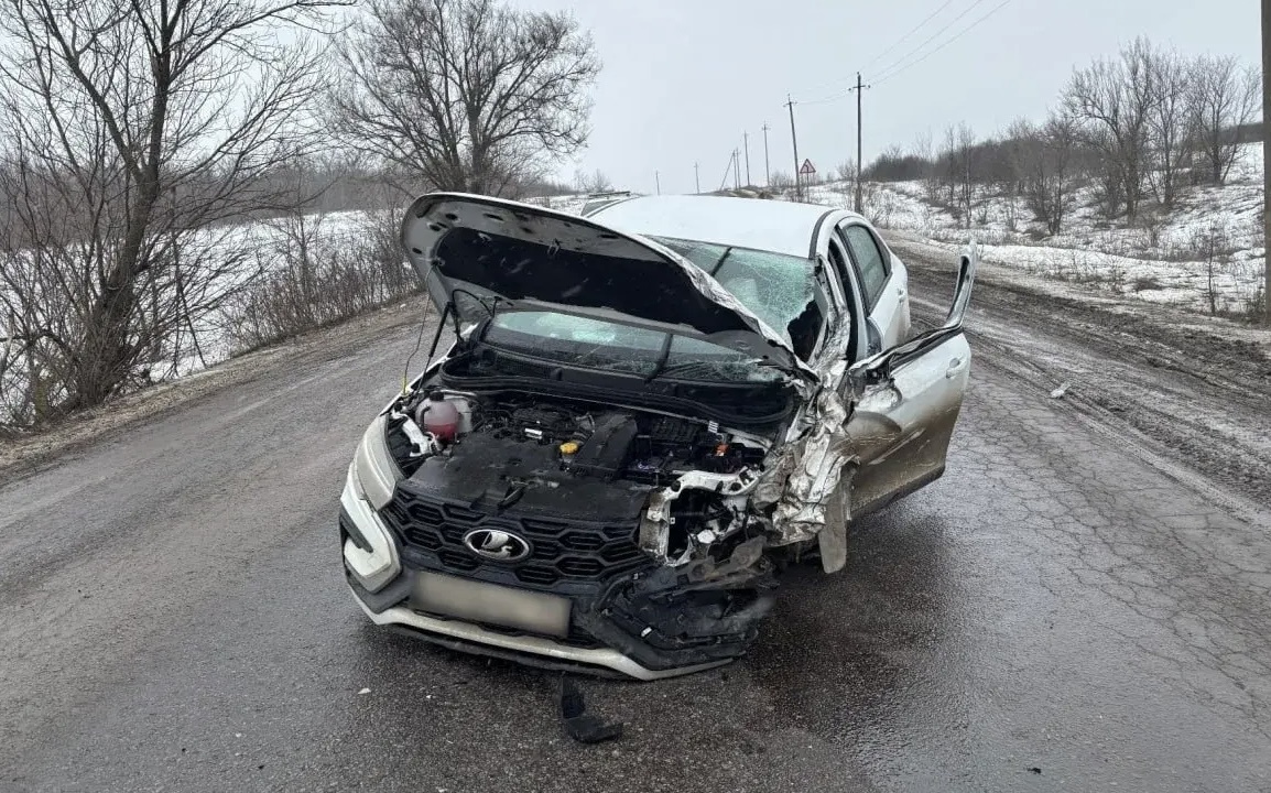     На месте аварии. Автор: редакция. Фото: МВД.