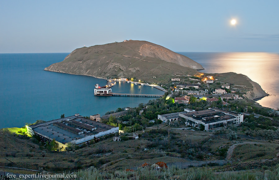 завод "Гидроприбор" на мысе Киик-Атлама