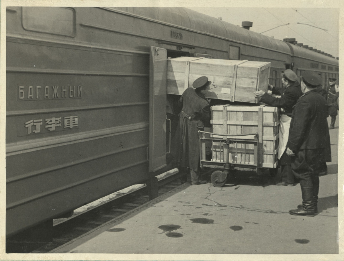 Багажный вагон поезда Москва - Пекин