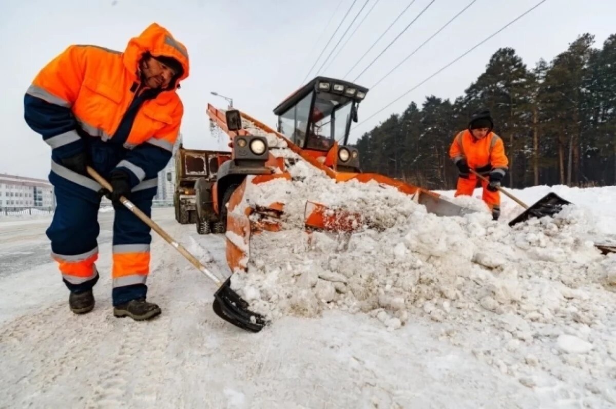    Почти 13 тысяч тонн снега вывезли за сутки из Екатеринбурга