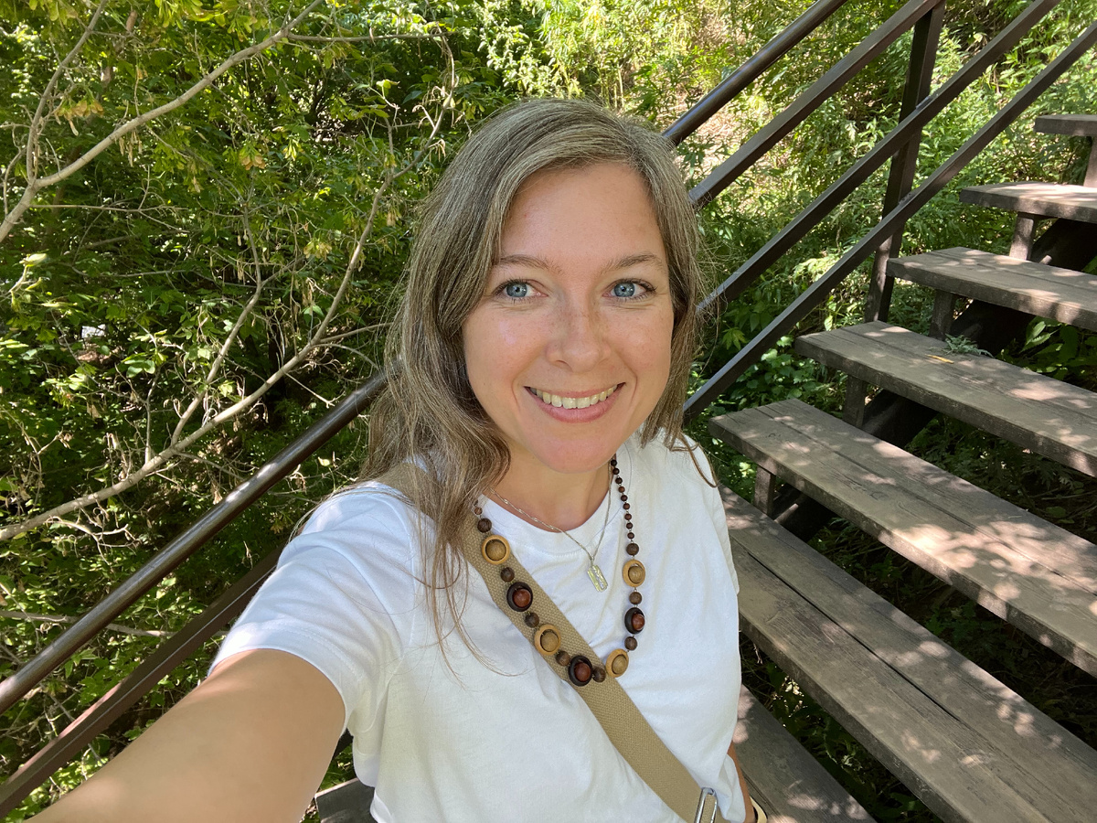 Меня зовут Катя и я очень вам рада!