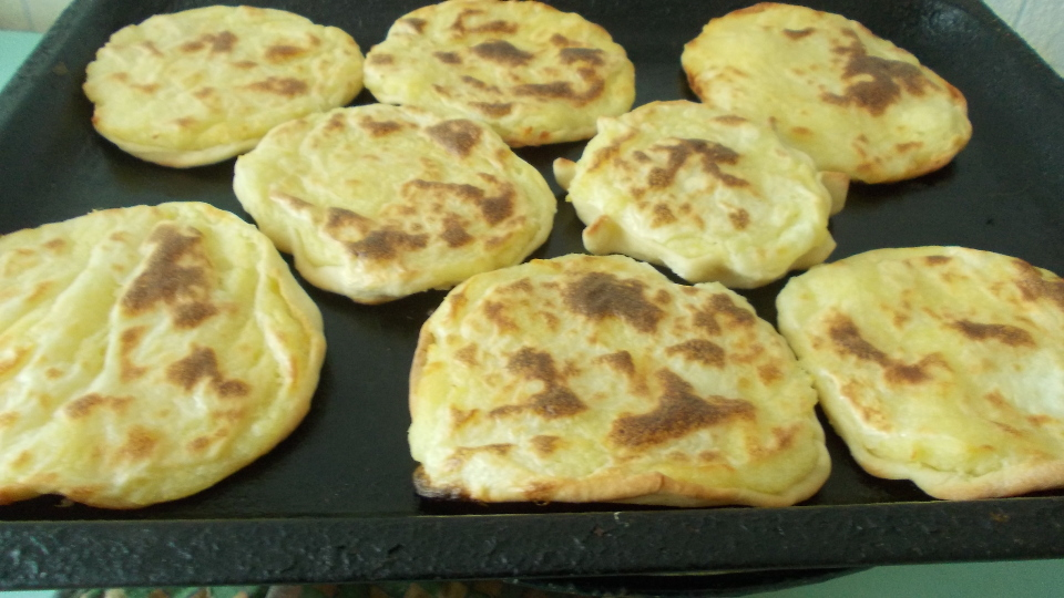 Шаньги из пресного теста