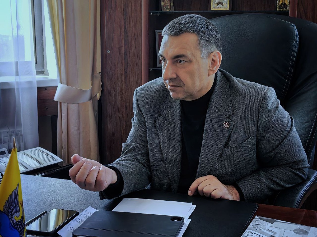    «Центр Оренбурга с его уникальной историей застаивается»: председатель горсовета Сергей Бабин рассказал о работе депутатов за 6 месяцев