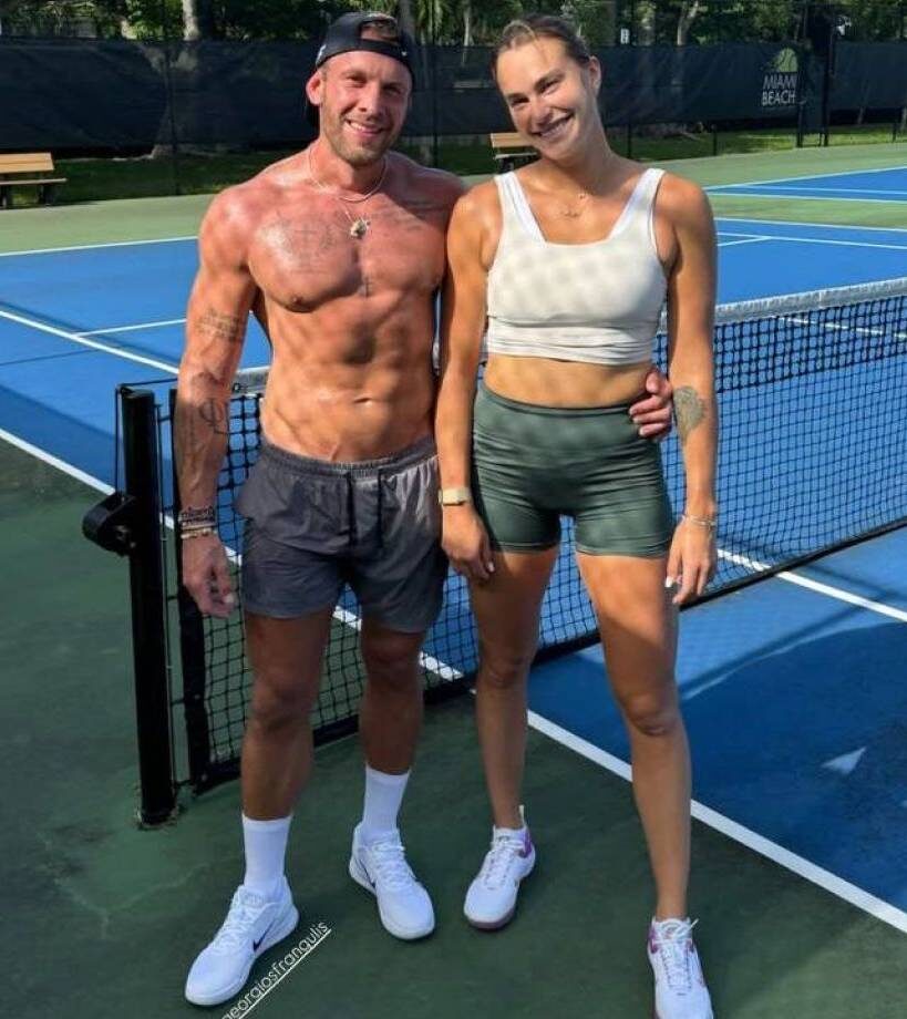    Георгиос Франгулис и Арина СоболенкоСоцсети