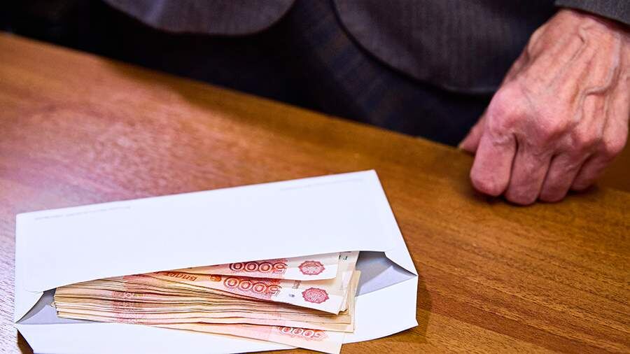 Главу управления вагонного хозяйства РЖД задержали за взятку в 12 млн рублей