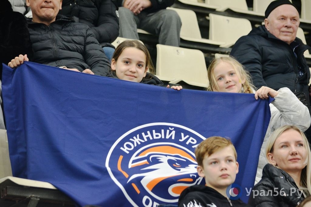    Сегодня ХК «Южный Урал» проведет второй матч заключительной домашней серии этого сезона с командой «Рязань-ВДВ»